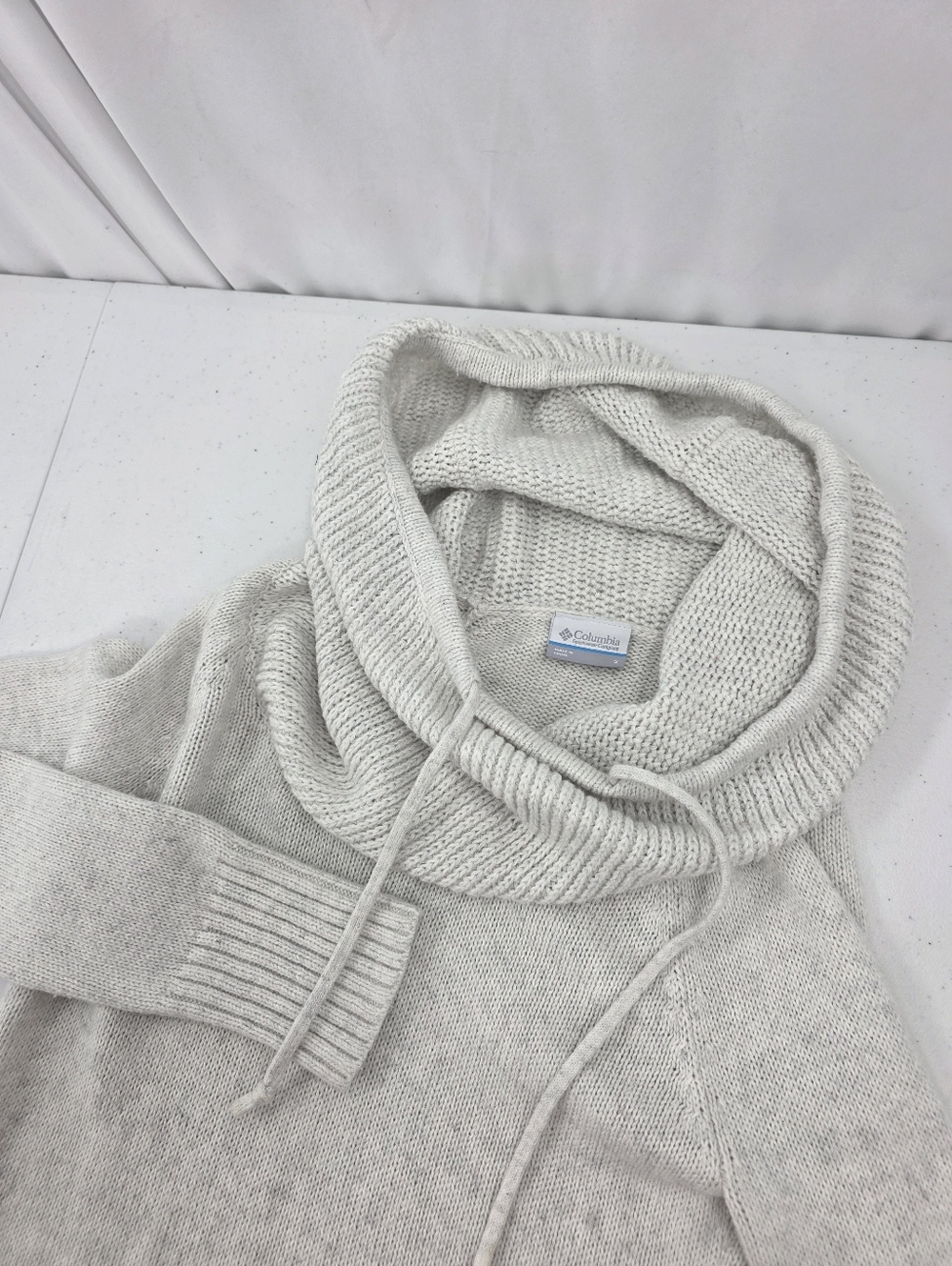 Columbia Women's Wool Blend Pullover Cowl Neck Knit Sweater Small Off‎ White.